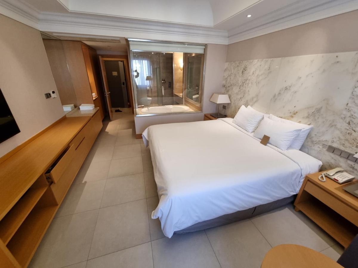 Pinegrove Hotel Gimhae Экстерьер фото